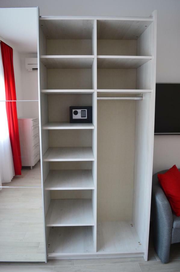 Margherita'S Room Ровин Екстериор снимка