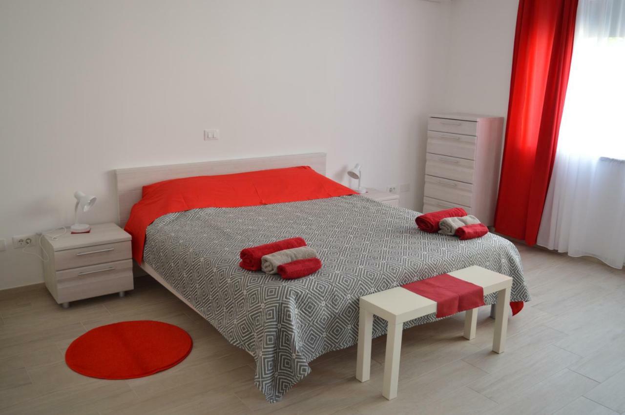 Margherita'S Room Ровин Екстериор снимка