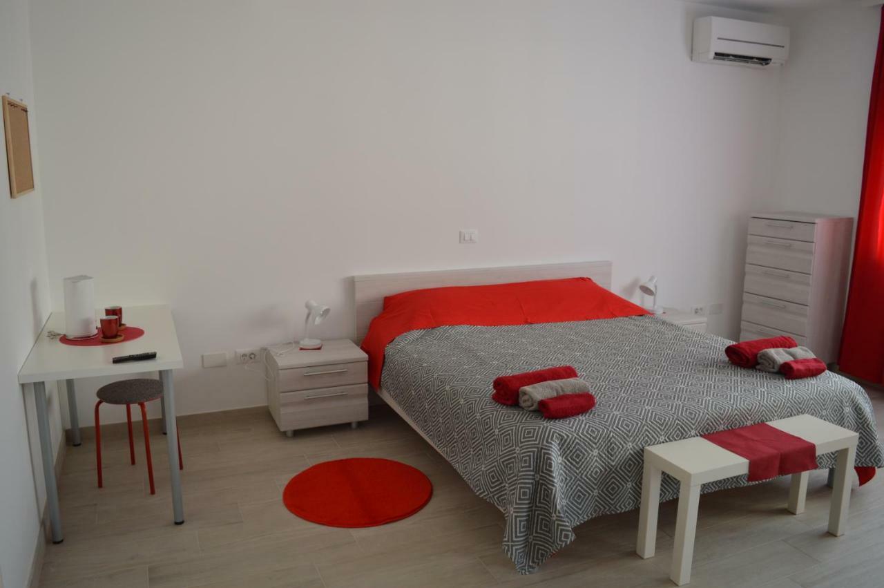 Margherita'S Room Ровин Екстериор снимка